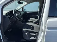 Gebraucht VW Touran Active 150 PS (110 kW) 2021 Pure white Van / Kleinbus