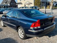 Gebraucht Volvo S60 140 PS (102 kW) 2001 Blau Limousine