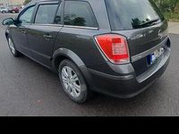 Gebraucht Opel Astra 2010 Grau Kombi