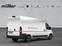 Gebraucht Peugeot Boxer 120 PS (88 kW) 2023 Kaolin weiß Van