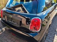 Second-hand Mini ONE 102 CP (75 kW) 2018 Negru Hatchback