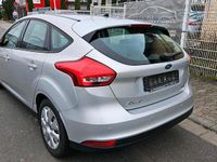 Gebraucht Ford Focus 101 PS (74 kW) 2015 Silber Kleinwagen