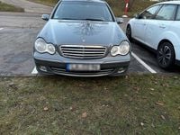 Gebraucht Mercedes C180 Elegance 143 PS (105 kW) 2004 Grau Kombi