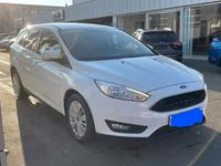 Gebraucht Ford Focus Trend 120 PS (88 kW) 2017 Weiß Kombi