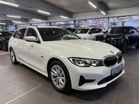 Gebraucht BMW 330e Sport Line 252 PS (185 kW) 2022 Weiß Kombi