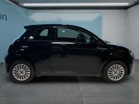 Gebraucht Fiat 500e Action 69 kW (95 PS) 2023 Schwarz Kleinwagen