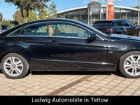 Gebraucht Mercedes E200 Avantgarde 184 PS (135 kW) 2010 Obsidianschwarz metallic Coupé