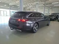 Gebraucht Mercedes E220 197 PS (144 kW) 2024 Metalliclack graphitgrau Kombi