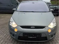 Gebraucht Ford S-MAX Titanium 140 PS (102 kW) 2010 Grau Van / Kleinbus