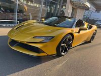 Second-hand Ferrari SF90 999 CP (734 kW) 2024 Galben Cabrio