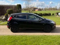 Gebraucht Ford Fiesta Titanium 101 PS (74 kW) 2017 Schwarz Kleinwagen