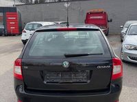 Gebraucht Skoda Octavia Elegance 140 PS (102 kW) 2012 Schwarz Kombi