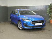 Gebraucht Ford Focus Titanium 125 PS (91 kW) 2023 Desert island blue Kombi