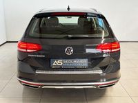 Gebraucht VW Passat 190 PS (139 kW) 2018 Uranograu Kombi