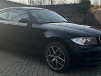 Gebraucht BMW 118 143 PS (105 kW) 2007 Schwarz Kleinwagen