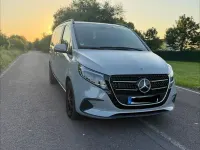 Gebraucht Mercedes V250 Style 190 PS (139 kW) 2025 Grau Van / Kleinbus