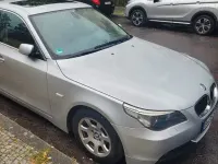 Gebraucht BMW 523 177 PS (130 kW) 2005 Silber Limousine