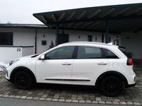 Gebraucht Kia Niro 141 PS (103 kW) 2019 Weiß SUV