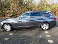 gebraucht BMW 320 i Touring Luxury Line Indiv. Leder Navi Pro