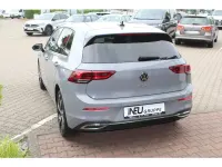 Gebraucht VW Golf VIII Style 131 PS (96 kW) 2024 Grau Limousine