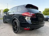 Second-hand Porsche Cayenne Platinum Edition 245 CP (180 kW) 2014 Negru SUV