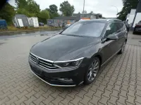 Gebraucht VW Passat R-line 200 PS (147 kW) 2023 Mangangrau Kombi