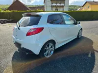 Usata Mazda 2 Inclusive 95 CV (69 kW) 2012 Bianco Utilitaria