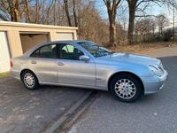 Gebraucht Mercedes E240 170 PS (125 kW) 2003 Silber Limousine