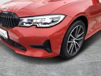 Gebraucht BMW 318 Advantage 156 PS (114 kW) 2022 Rot Kombi