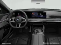 Gebraucht BMW 740 M Sport 299 PS (219 kW) 2025 Schwarz Limousine