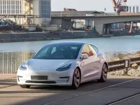 Gebraucht Tesla Model 3 350 kW (476 PS) 2020 Weiß Limousine
