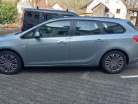 Gebraucht Opel Astra Active 140 PS (102 kW) 2014 Grau Kombi