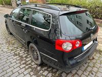 Second-hand VW Passat 140 CP (102 kW) 2005 Negru Break