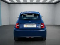 Gebraucht Fiat 500e La Prima 86 kW (118 PS) 2022 Grün Kleinwagen