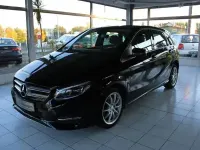 Gebraucht Mercedes B200 156 PS (114 kW) 2015 Kosmosschwarz Kleinwagen