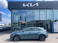 Neu Kia Ceed Spirit 140 PS (102 kW) 2025 (usg) yucca stahlgrau met. Kleinwagen