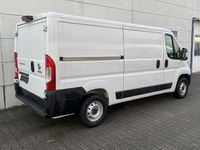 Gebraucht Fiat Ducato 140 PS (102 kW) 2024 Weiss pastell Van