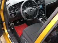gebraucht VW Golf 1.0 TSI Sound Facelift CarPlay weit. Extras
