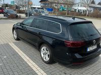 Second-hand VW Jetta 190 CP (139 kW) 2020 Negru Berlinǎ