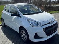 Gebraucht Hyundai i10 67 PS (49 kW) 2017 Weiß Kleinwagen