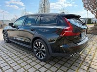 Gebraucht Volvo V60 CC 190 PS (139 kW) 2019 Schwarz Kombi