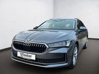 Neu Skoda Superb Selection 150 PS (110 kW) 2026 Grau Kombi