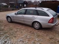 Gebraucht Mercedes C220 Elegance 143 PS (105 kW) 2002 Silber Kombi