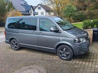 Second-hand VW Multivan Highline 179 CP (131 kW) 2014 Gri Monovolum