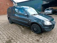 Gebraucht Dacia Logan MCV Lauréate 87 PS (63 kW) 2009 Grau Kombi