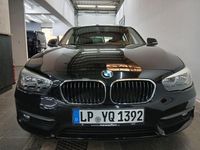 Gebraucht BMW 116 Advantage 116 PS (85 kW) 2015 Schwarz Kleinwagen