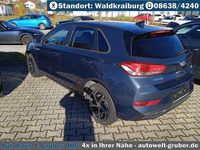 Gebraucht Hyundai i30 Intro Edition 120 PS (88 kW) 2021 Teal blue Limousine