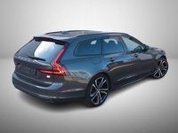 Gebraucht Volvo V90 Ultimate 310 PS (228 kW) 2022 Platinum grey / metallic Kombi