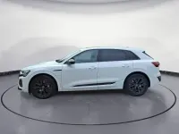 Gebraucht Audi Q8 e-tron S-Line 300 kW (408 PS) 2023 Weiß SUV