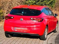 Gebraucht Opel Astra Dynamic 150 PS (110 kW) 2015 Rot Limousine